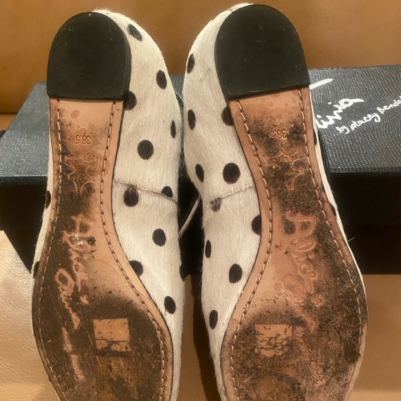 Alice & Olivia polka dot calf hair ballet flats with ankle strap. Size 8 1/2 - Picture 7 of 11